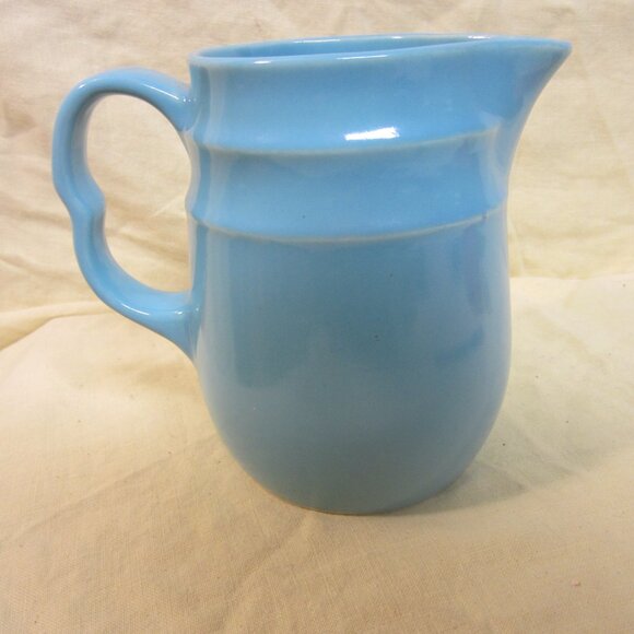 VTG OXFORD STONEWARE LIGHT BLUE PITCHER, MEDIUM SIZED - Picture 4 of 7